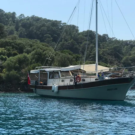 Sweetlife Gulet Yatcilik Bateau-hôtel